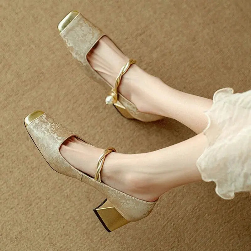 Agnieszka | Eleganckie Buty z Kwiatowym Wytłoczeniem na Wyjątkowe Okazje Chicveo