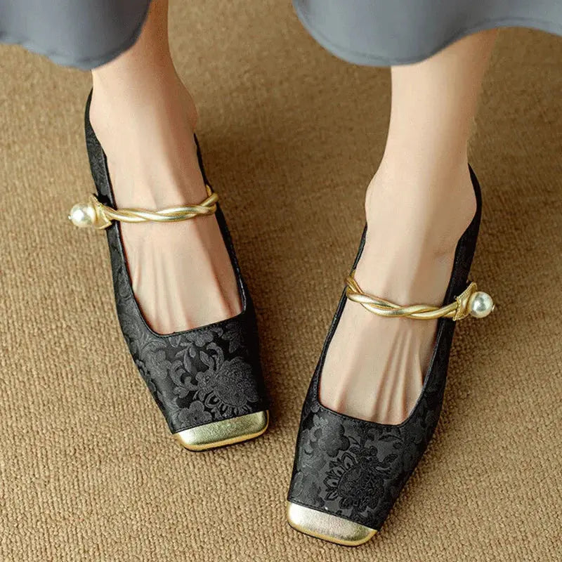 Agnieszka | Eleganckie Buty z Kwiatowym Wytłoczeniem na Wyjątkowe Okazje Chicveo