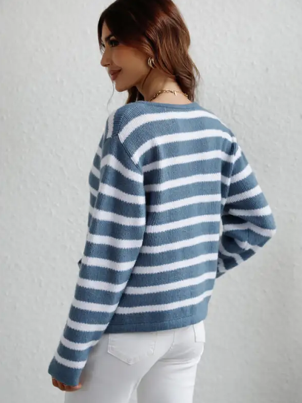 Camille | Damski sweter z guzikami w paski