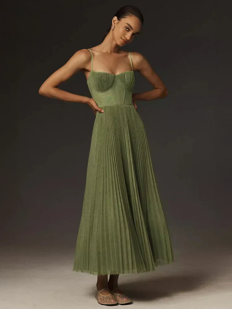 Izabela | Stylowa Sukienka Midi z Tiulu i Eleganckim Gorsetem Chicveo