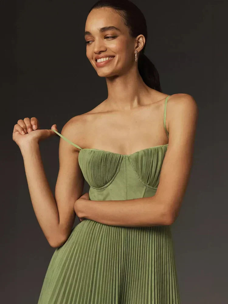 Izabela | Stylowa Sukienka Midi z Tiulu i Eleganckim Gorsetem Chicveo