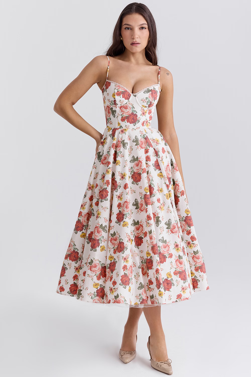 Joanna | Stylowa Midi Sukienka z Tiulu z Regulowanymi Ramiączkami Chicveo