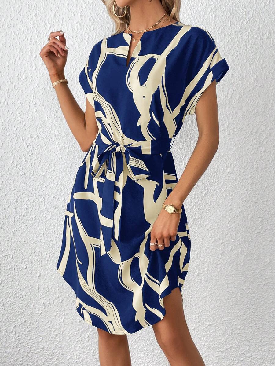 Natalia | Elegancka Sukienka z Nowoczesnym Akcentem