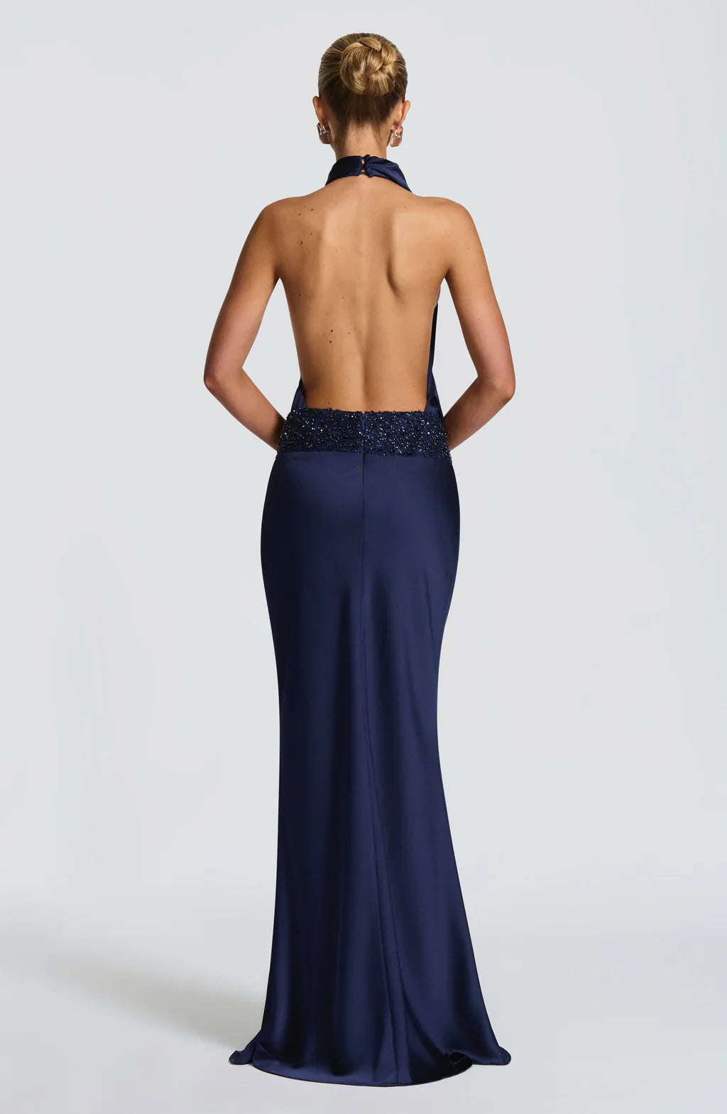Sukienka Marcelina Satina Maxi