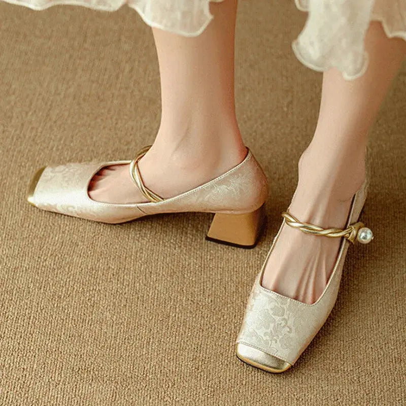 Agnieszka | Eleganckie Buty z Kwiatowym Wytłoczeniem na Wyjątkowe Okazje Chicveo