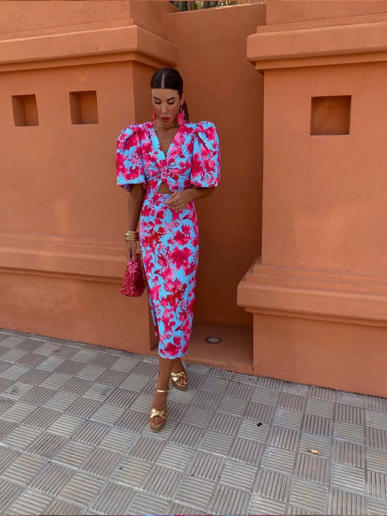 Amelia | Elegancka Midi Sukienka z Wyrazistym Printem