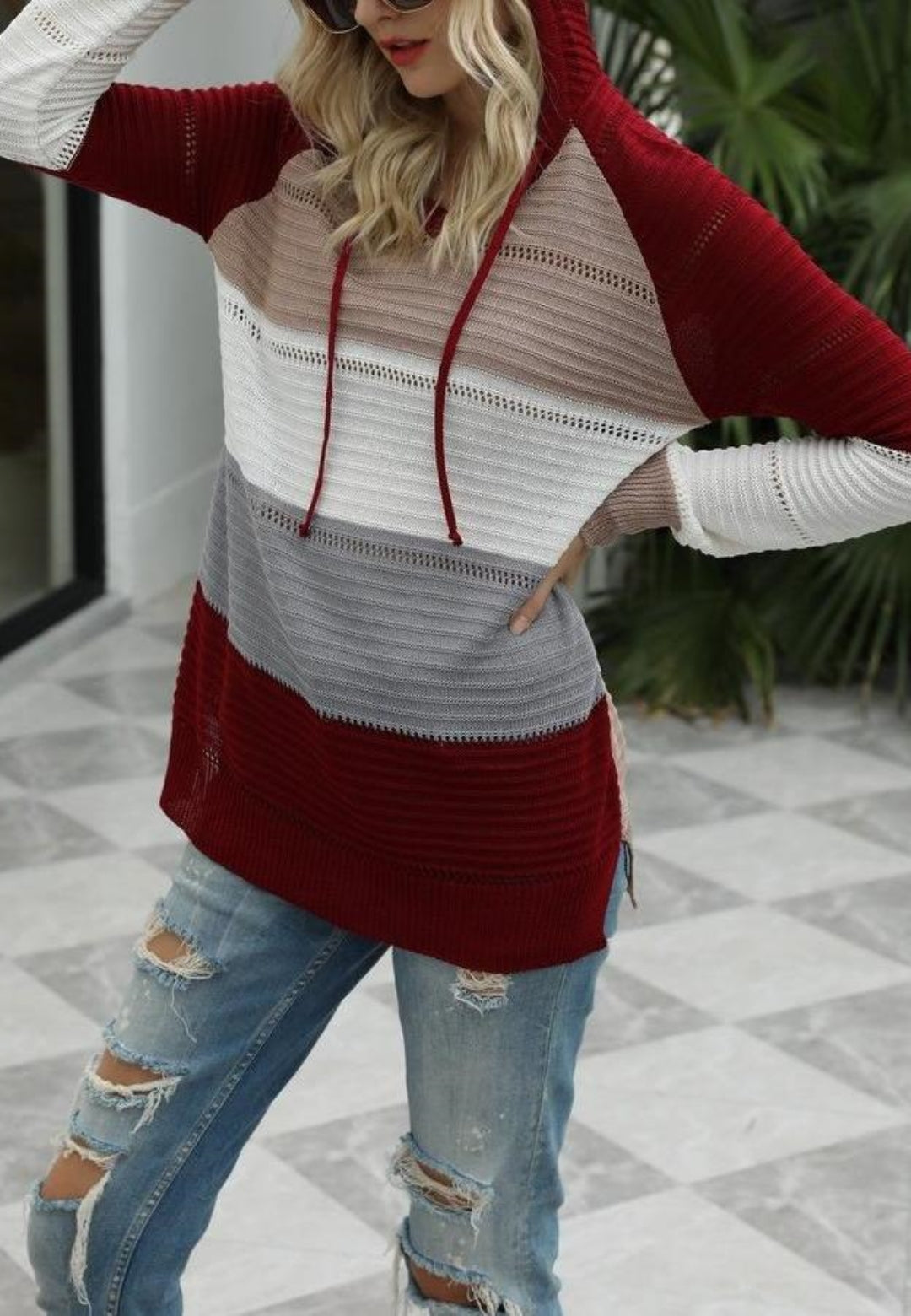 Aurelia | Sweter damski otwarty splot z kapturem w blokowe kolory Chicveo