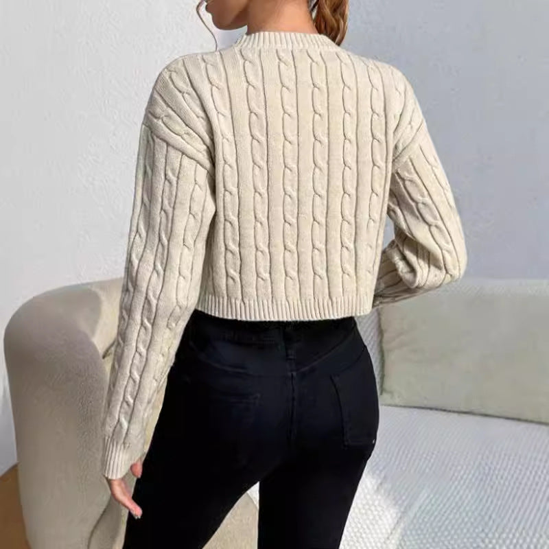 Ava | Damski Krótki Sweter z Warkoczowym Wzorem
