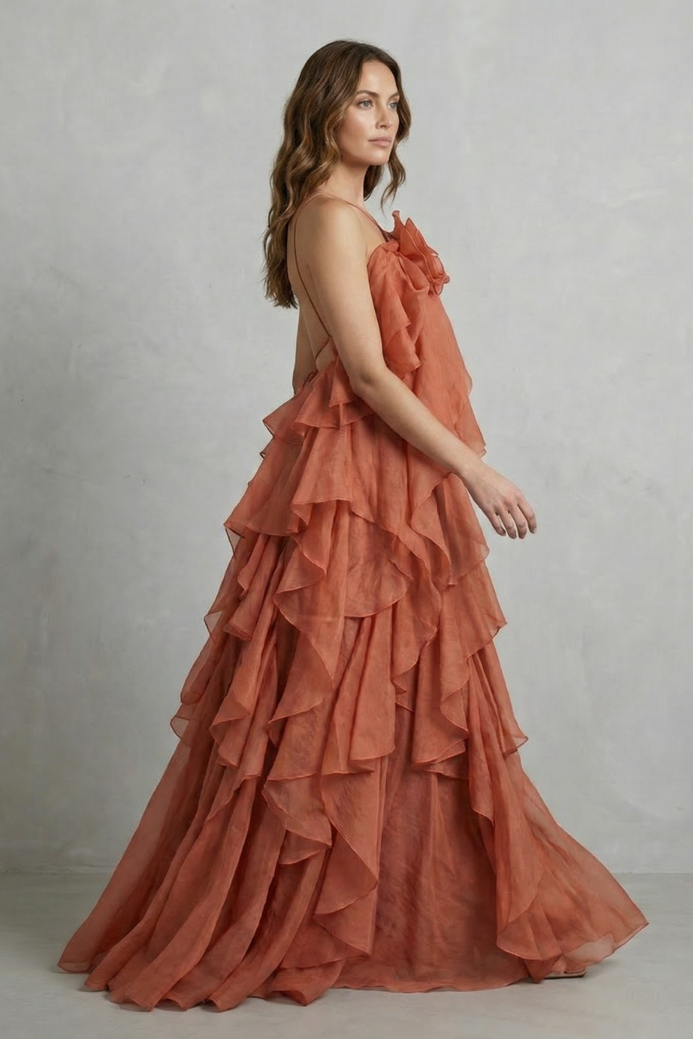 Bellarose – Warstwowy falbaniasty model – Sukienka maxi