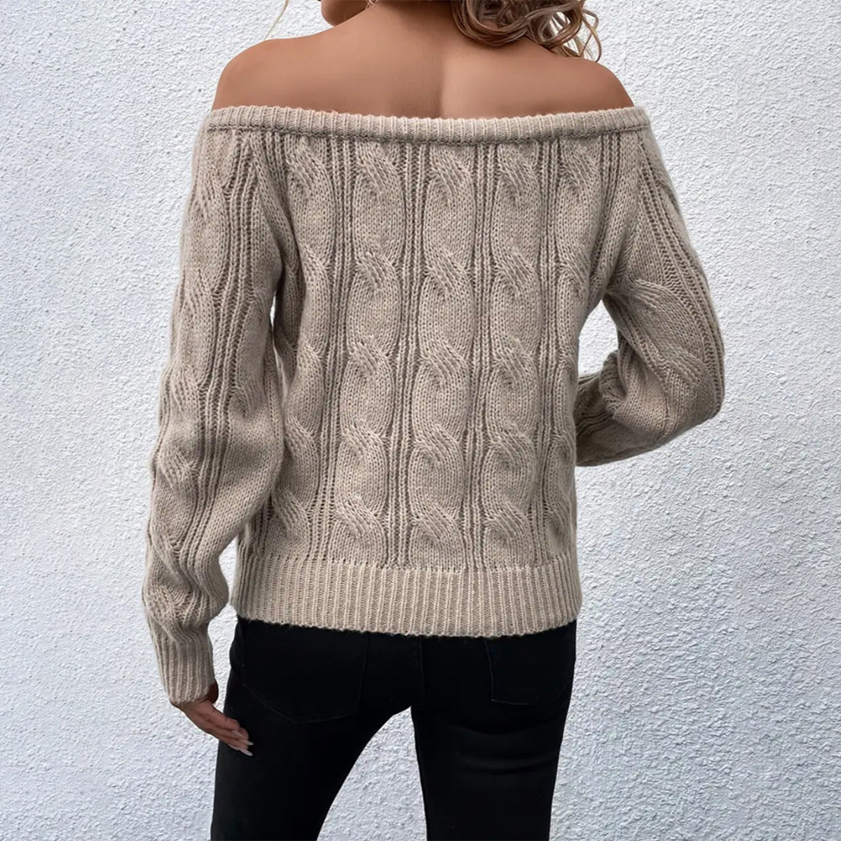 Camille | Damski sweter z dekoltem off-the-shoulder, pleciony w warkocze