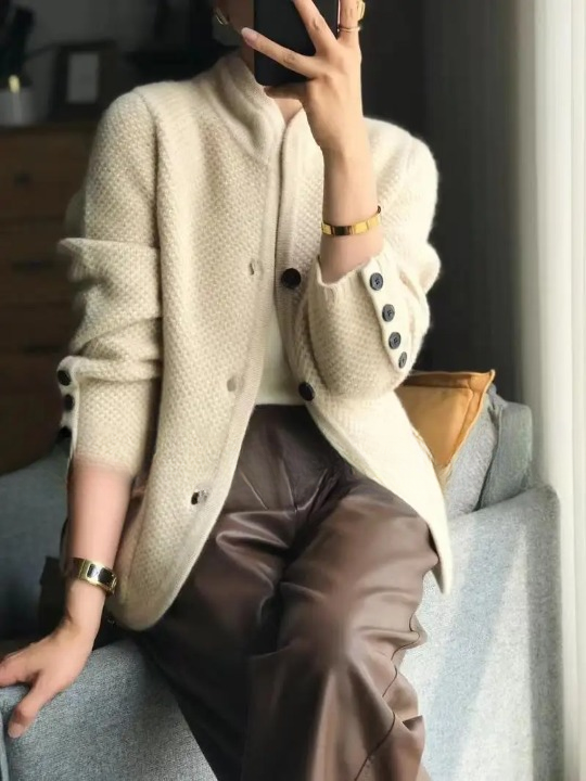 Clara | Damski Kardigan Casualowy z Guzikami