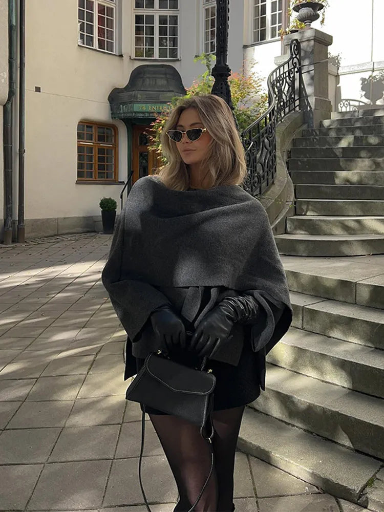 Claudine | Płaszcz Damski w Stylu Peleryny