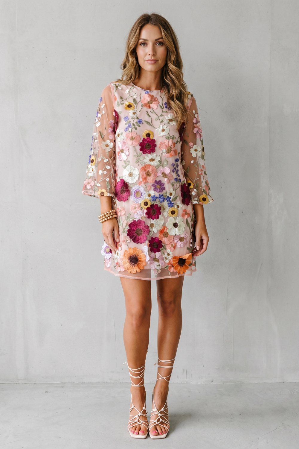 Dahlienne – Haftowana kwiatowa elegancja – Sukienka mini