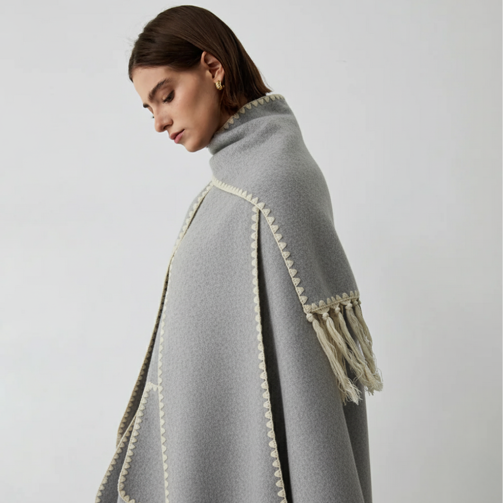 Damski Wełniany Płaszcz z Szalowym Kołnierzem