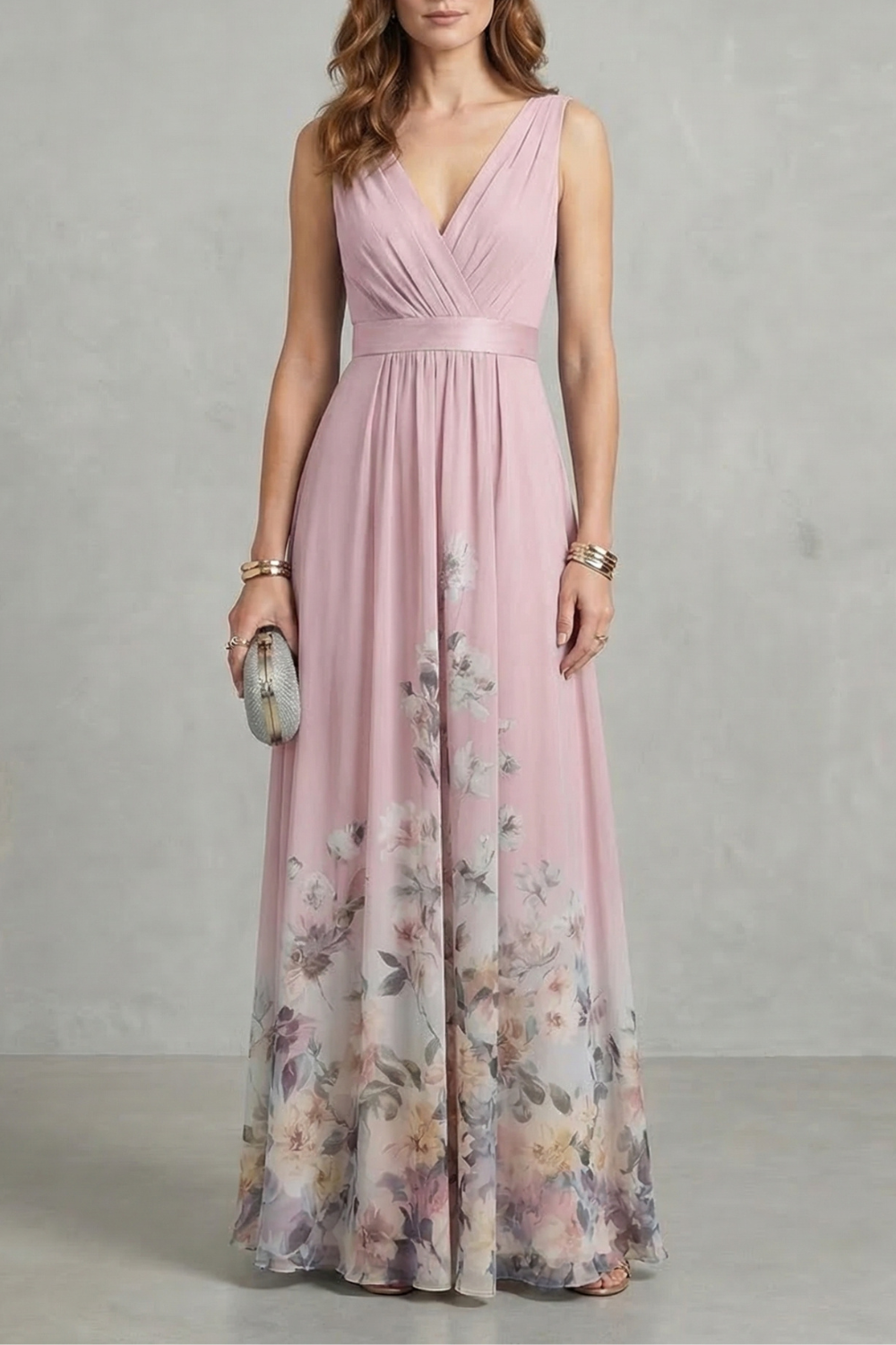 Elarisse – Kwiatowa elegancja – Sukienka maxi z dekoltem w serek