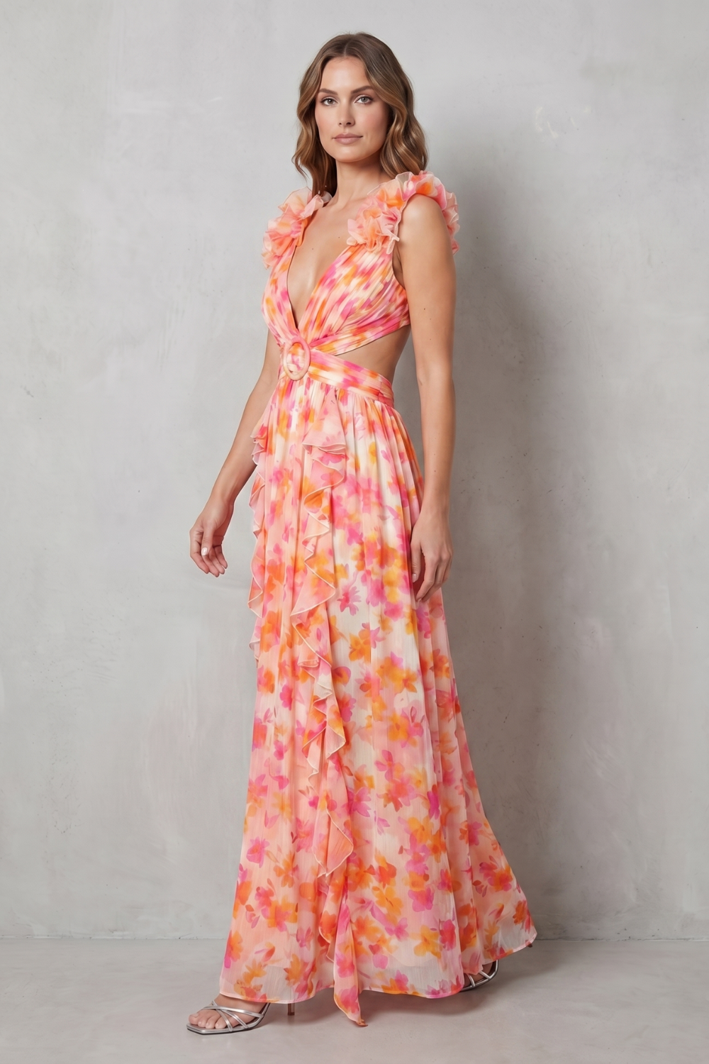 Elizara – Romantyczna sukienka maxi w kwiaty z falbanami
