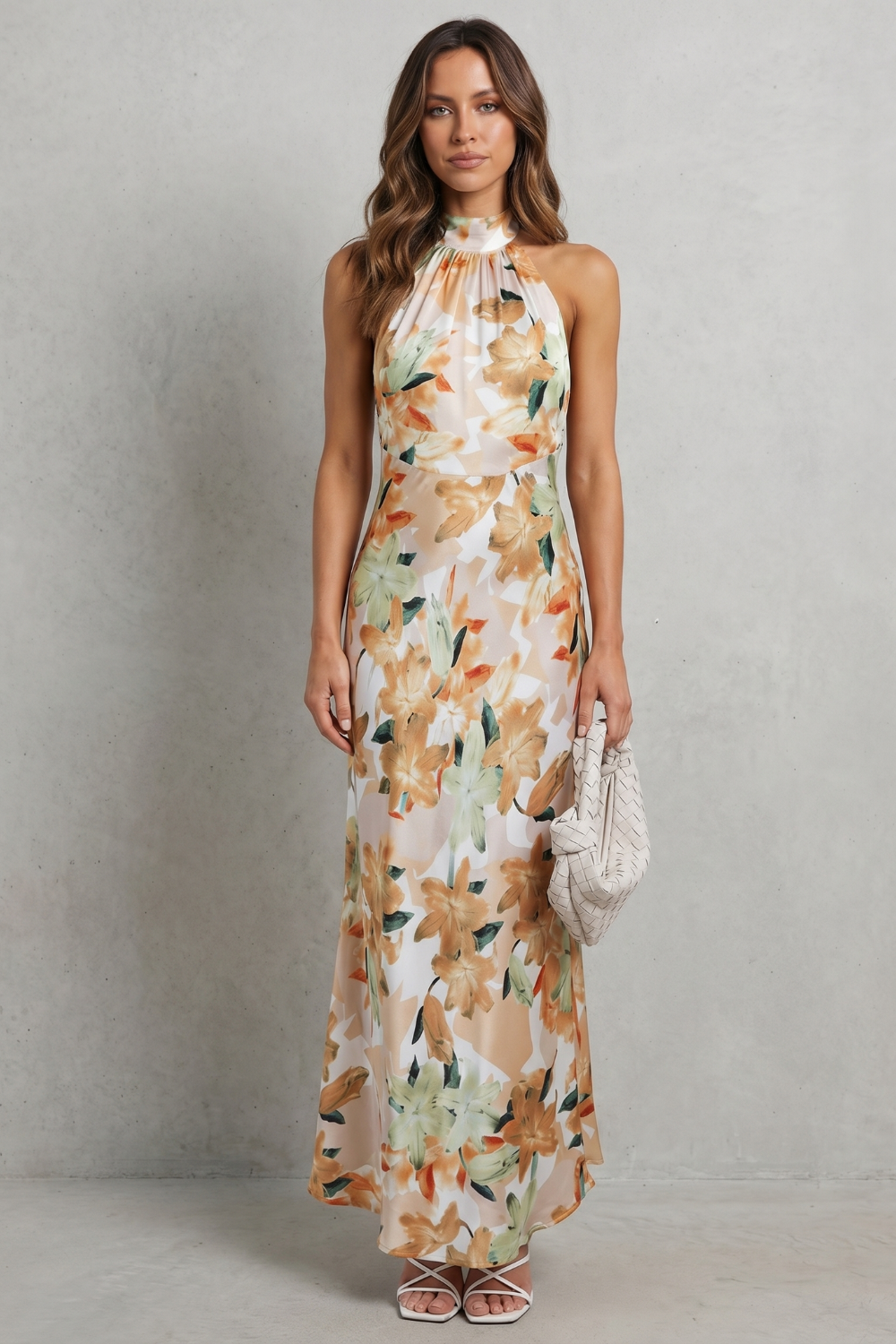 Emberelle – Kwiatowa elegancja na halter – Sukienka maxi