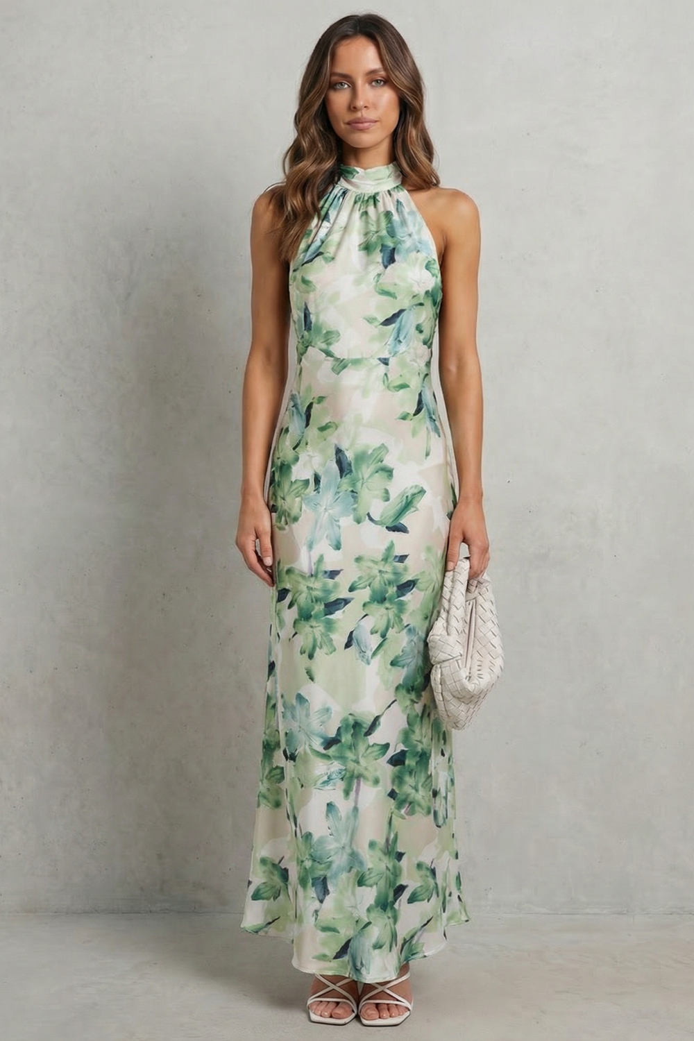 Emberelle – Kwiatowa elegancja na halter – Sukienka maxi