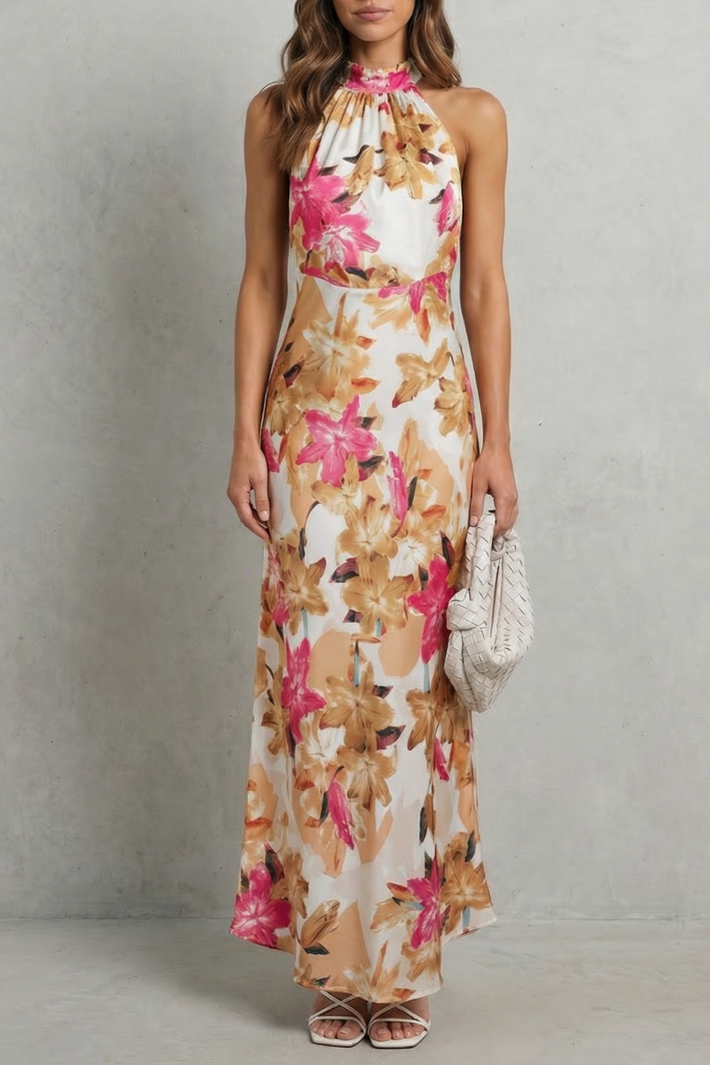 Emberelle – Kwiatowa elegancja na halter – Sukienka maxi