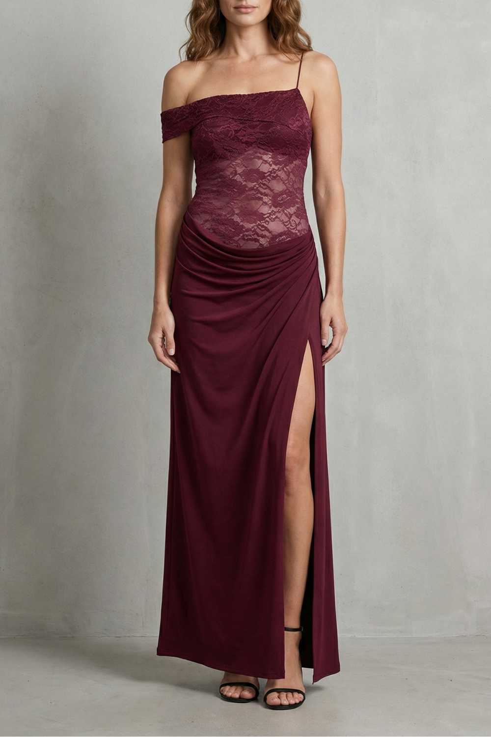Emily – Ponadczasowy romans – Elegancka sukienka maxi z koronką dla kobiet