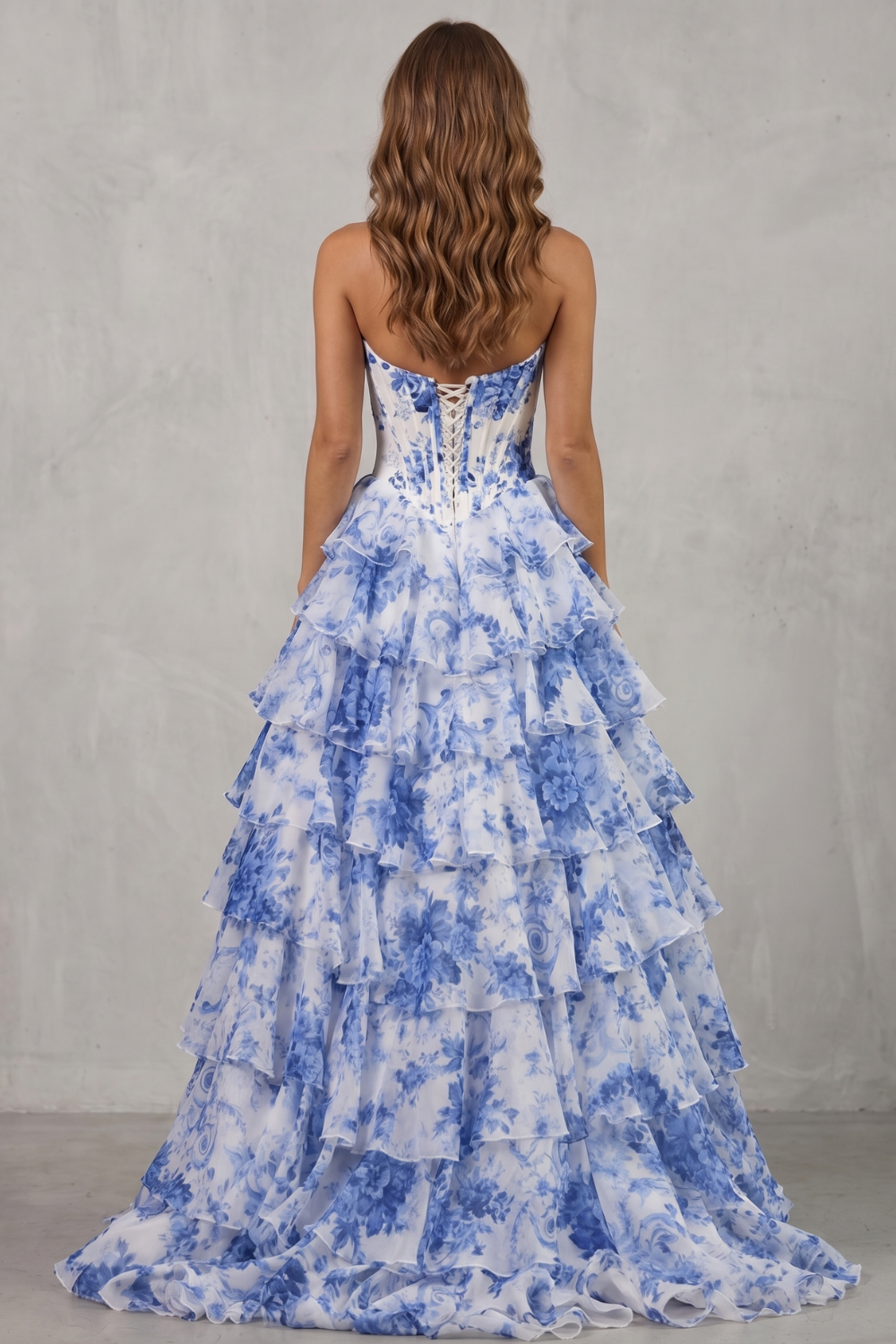Fleurienne – Warstwowa kwiatowa moda – Sukienka maxi