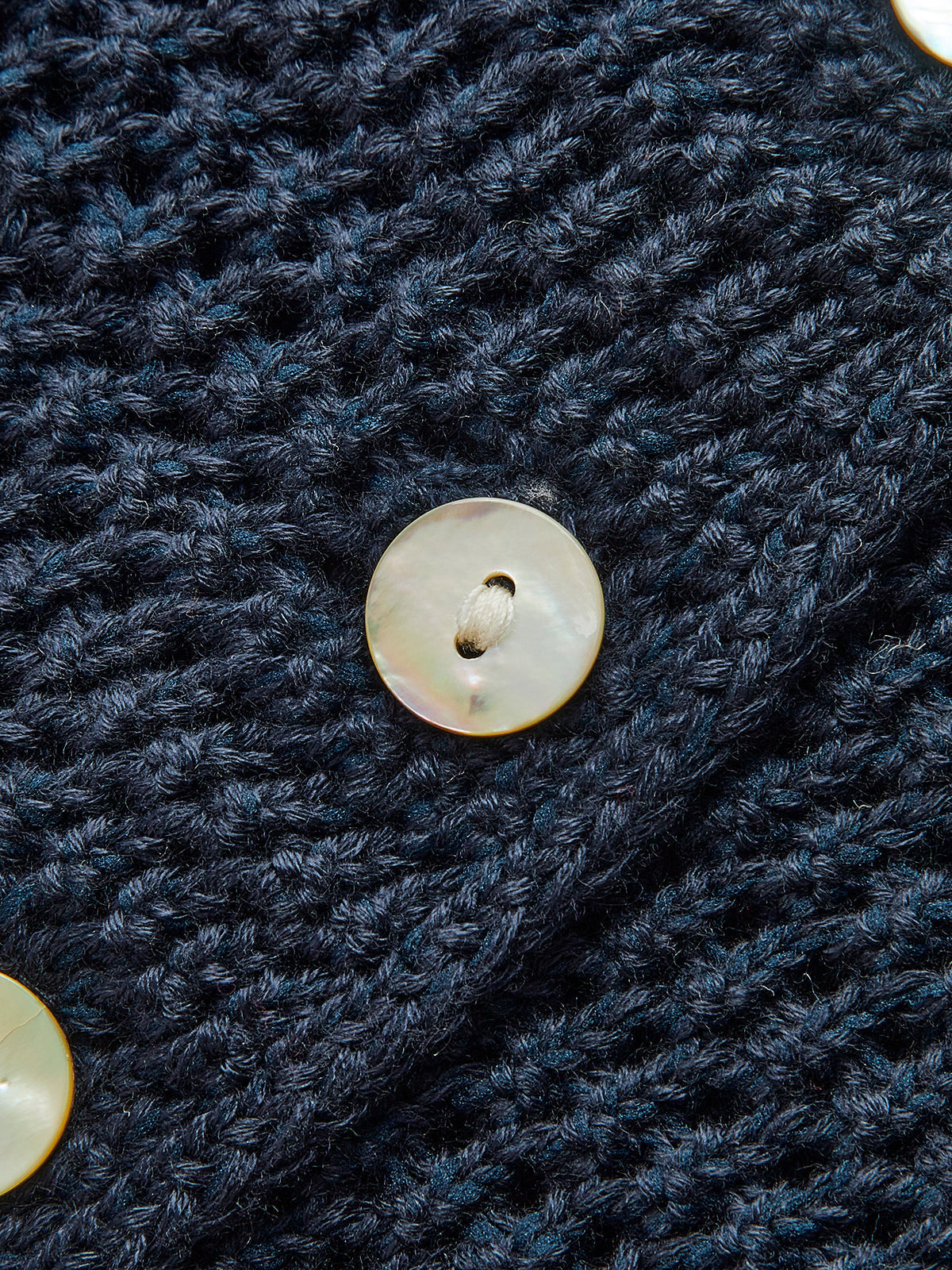 Kiara | Sweter damski z odkrytymi ramionami i długim rękawem