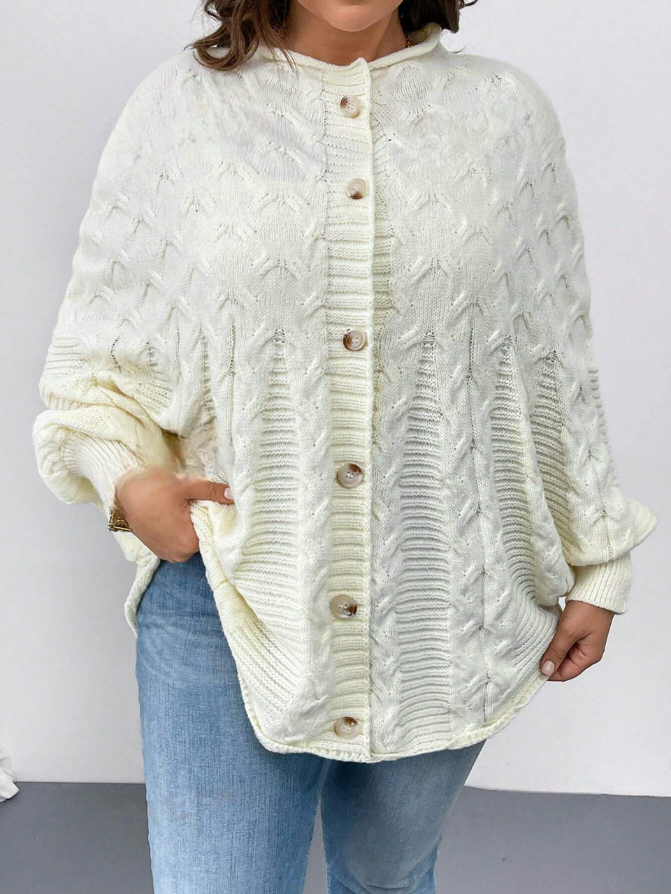 Kunegunda | Uroczy Kardigan Damski Plus Size z Kwiatowym Splotem