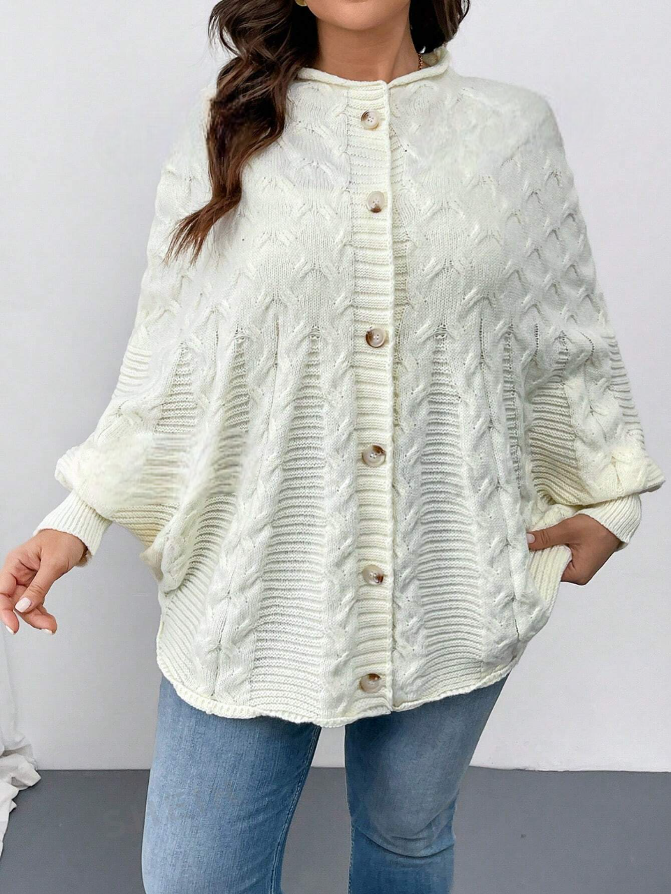 Kunegunda | Uroczy Kardigan Damski Plus Size z Kwiatowym Splotem