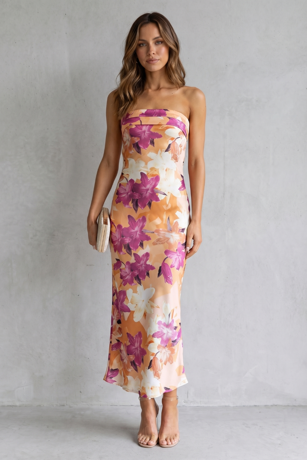 Linneva – Bezramkowa kwiatowa elegancja – Sukienka maxi