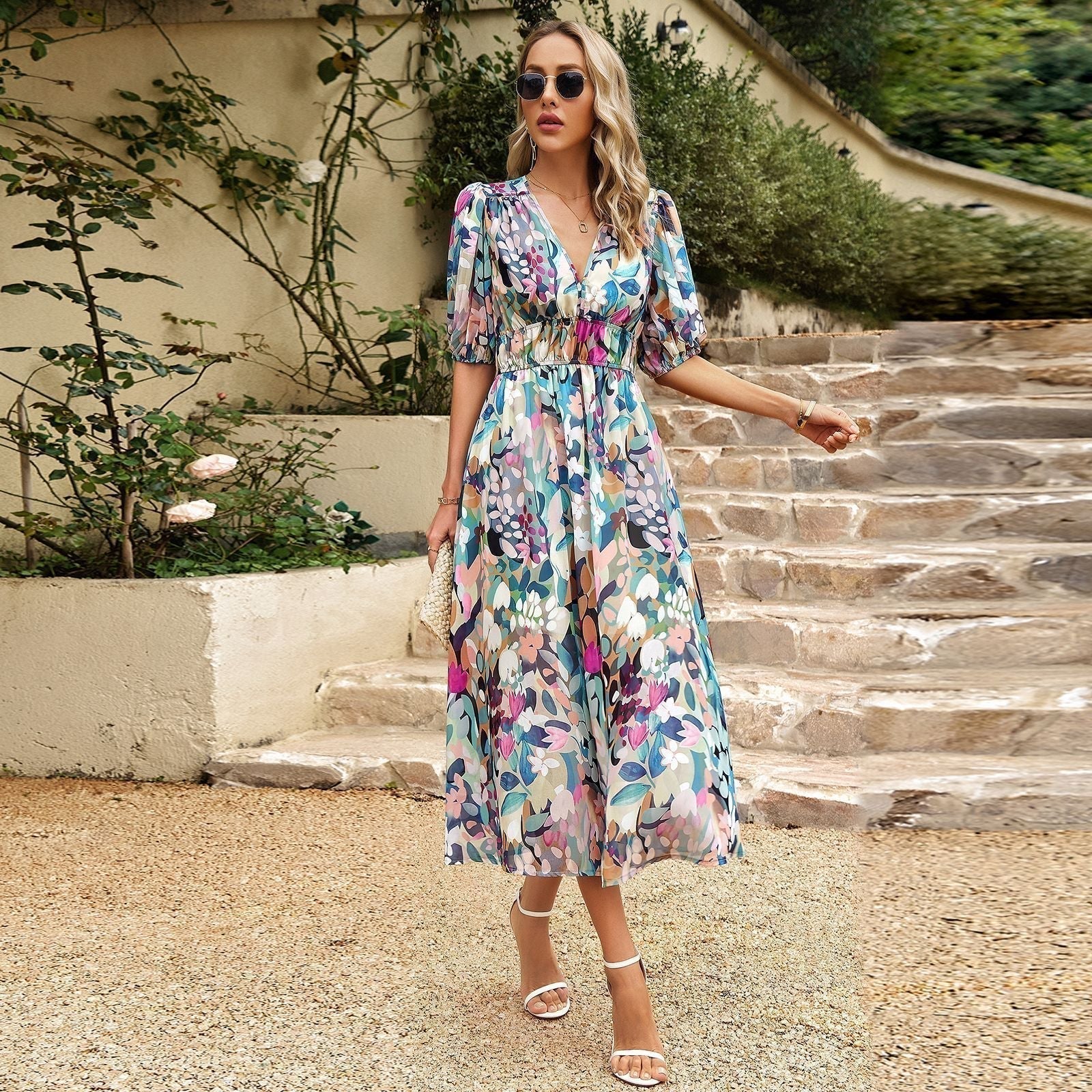 Maja | Zwiewna Sukienka Boho w Kwiaty na Letnie Dni