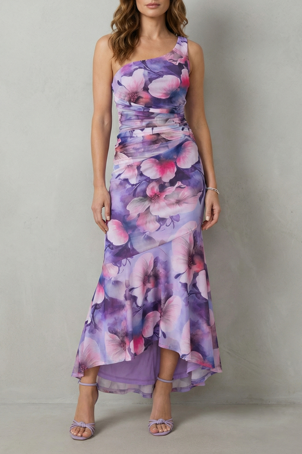 Marissa – Kwiatowa elegancja – Damska sukienka maxi na jedno ramię