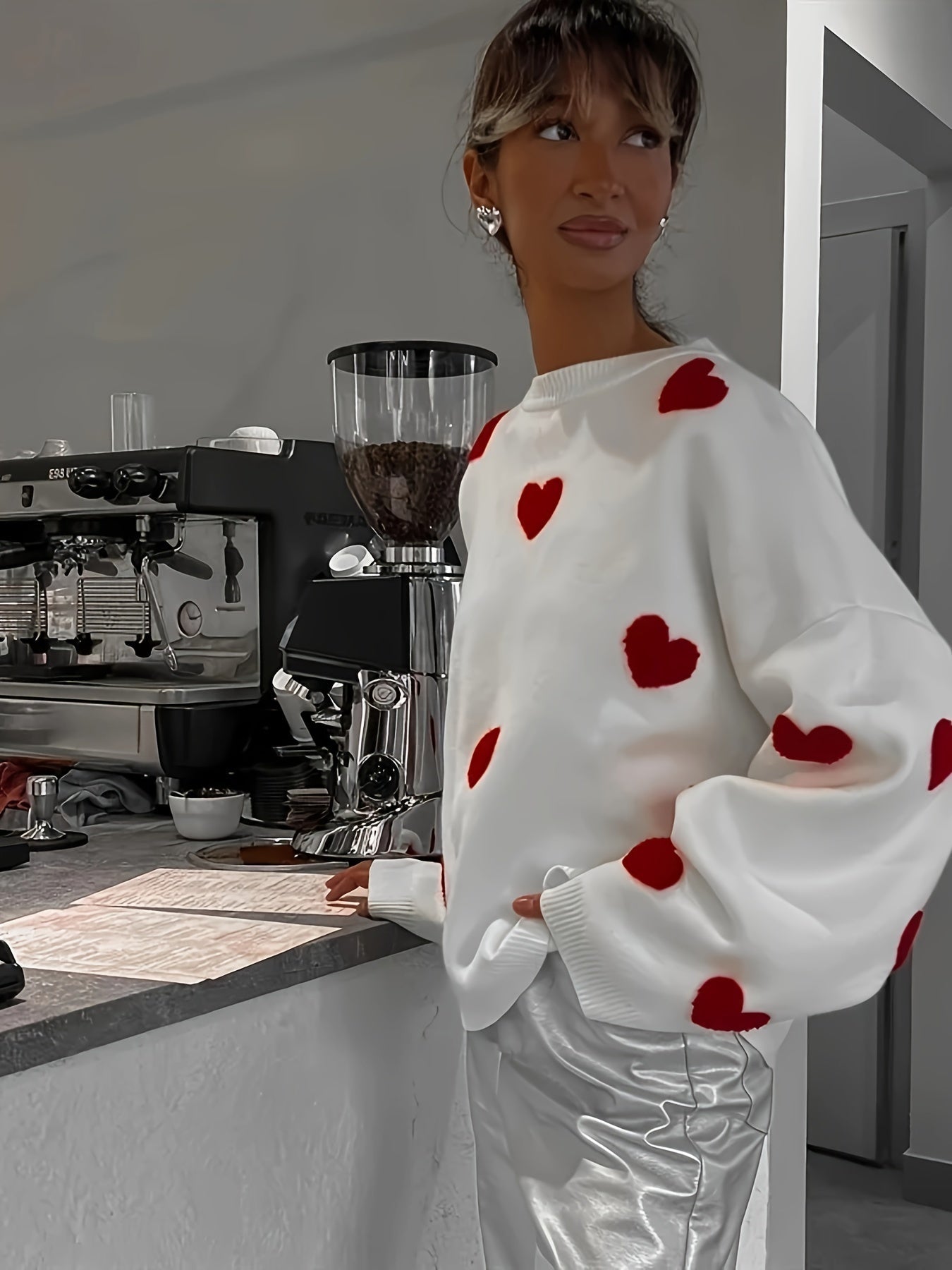 Melania | Sweter Damski w Serduszka na Walentynki z Długim Rękawem