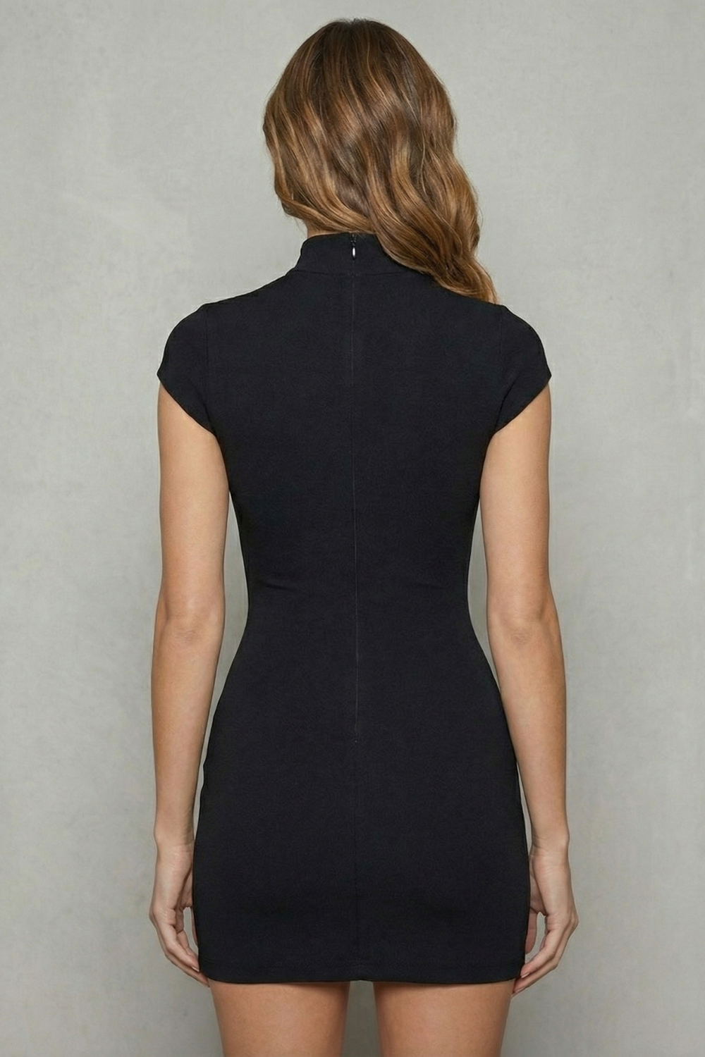 Noirelle – Rzeźbiona sylwetka z zamkiem – Sukienka mini bodycon