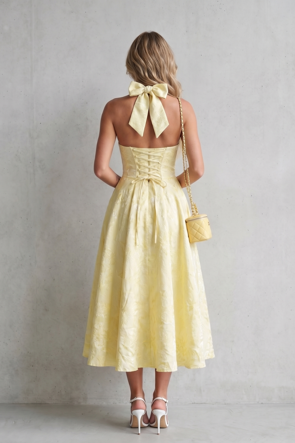 Rosalune – Elegancja w stylu halter – Sukienka midi