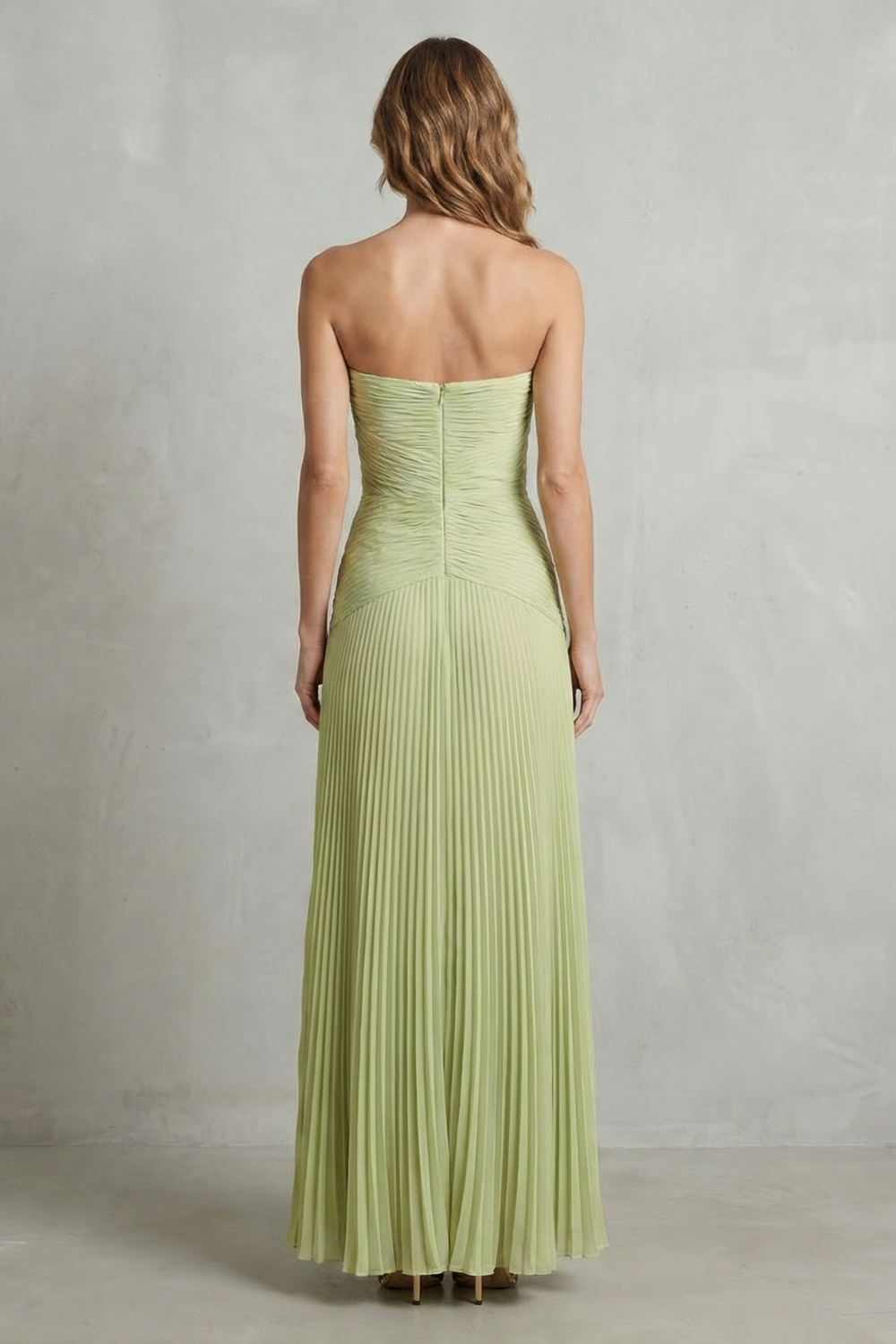 Skyelle – Elegancja z plisami bez ramiączek – Sukienka maxi