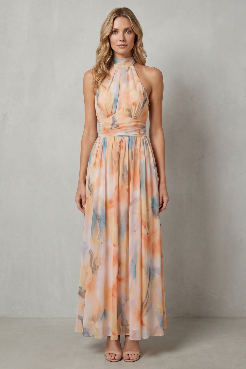 Vivienne – Sukienka maxi z halterem w stylu akwarelowym