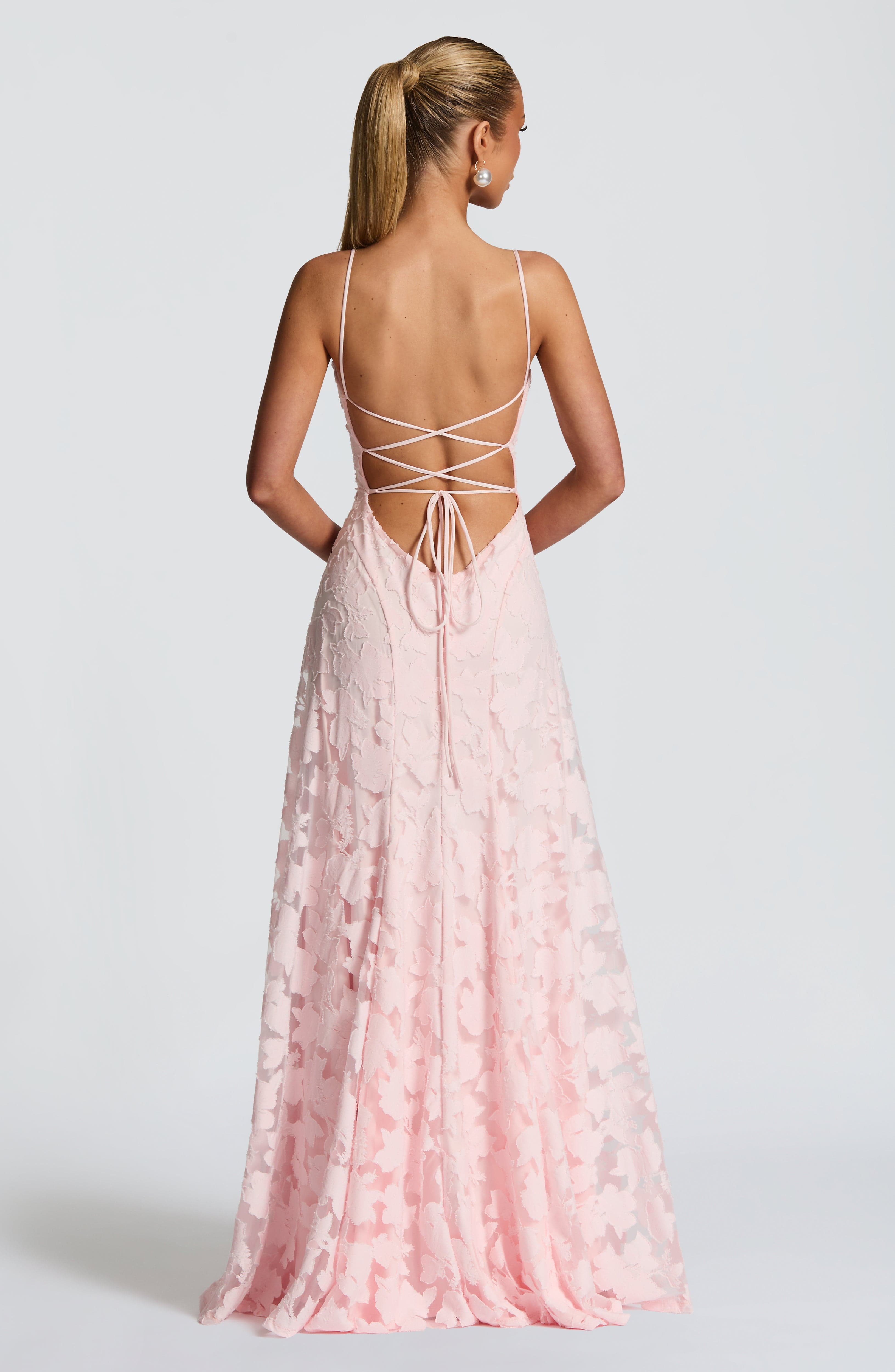 Alona - Elegancka Koronkowa Sukienka Maxi